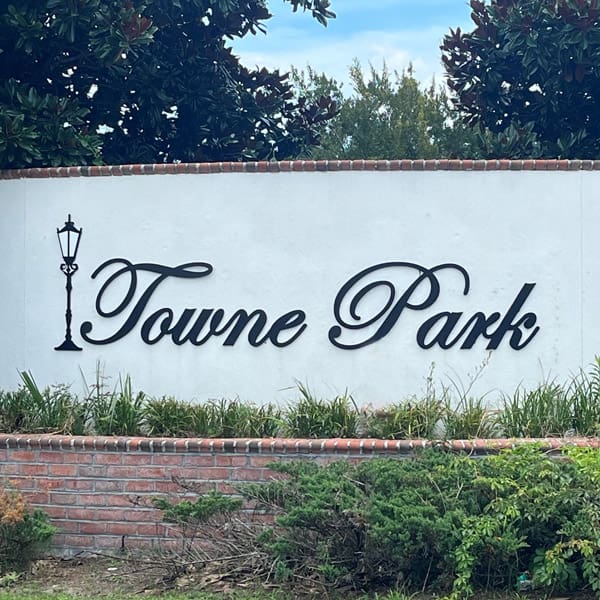 Towne Park Entrance 600